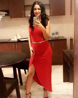 Maryam Zakaria feet photo 16