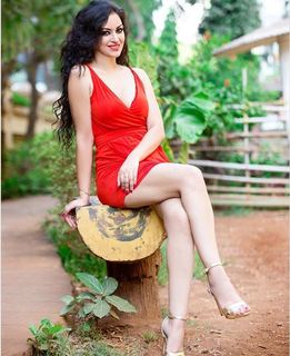 Maryam Zakaria feet photo 10