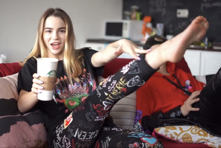 Maryana Ro feet photo 15
