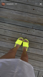 Maryana Ro feet photo 6