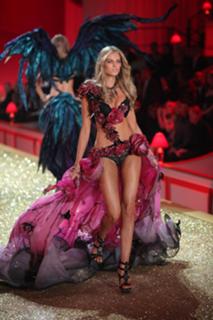 Maryna Linchuk feet photo 18