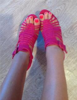 Maryse Mizanin feet photo thumbnail