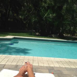 Maryse Mizanin feet photo thumbnail