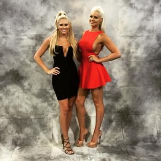 Maryse Mizanin feet photo thumbnail