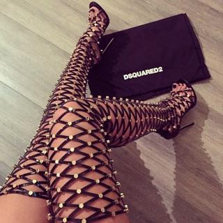 Maryse Mizanin feet photo thumbnail
