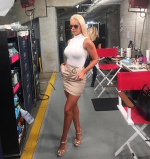 Maryse Mizanin feet photo thumbnail