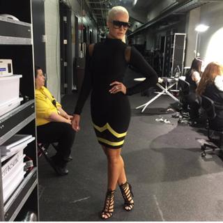 Maryse Mizanin feet photo thumbnail