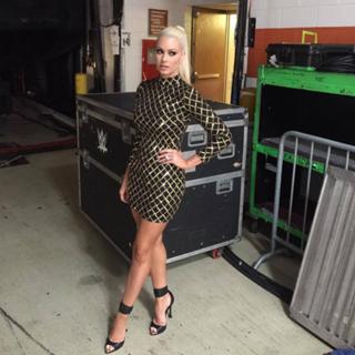 Maryse Mizanin feet photo thumbnail