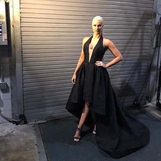 Maryse Mizanin feet photo thumbnail