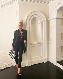 Maryse Mizanin feet photo thumbnail