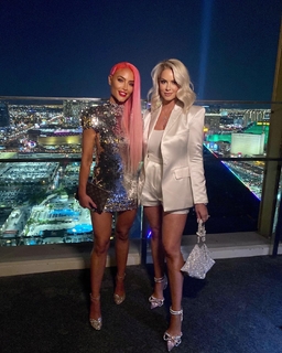 Maryse Mizanin feet photo thumbnail