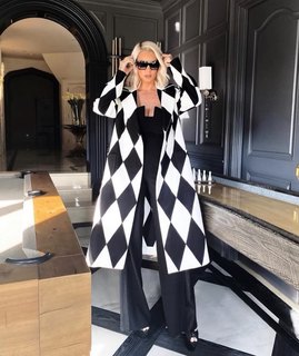 Maryse Mizanin feet photo thumbnail