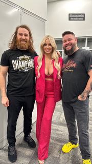 Maryse Mizanin feet photo thumbnail