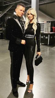 Maryse Mizanin feet photo thumbnail