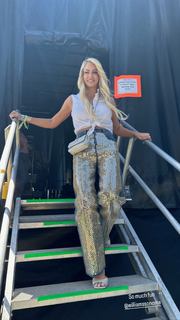 Maryse Mizanin feet photo thumbnail