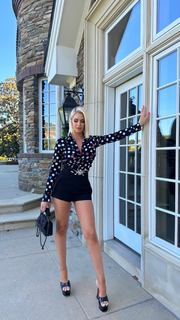 Maryse Mizanin feet photo thumbnail