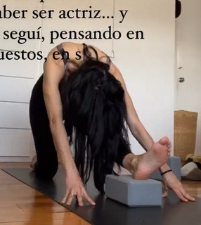 María Aura feet photo 3