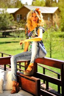 María Del Cerro feet photo thumbnail
