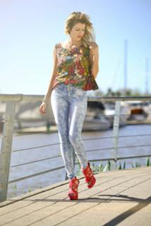María Del Cerro feet photo thumbnail