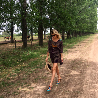 María Del Cerro feet photo thumbnail