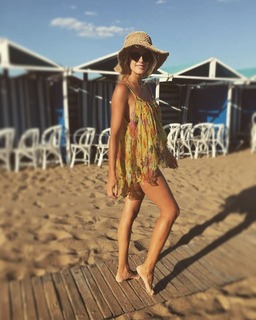 María Del Cerro feet photo thumbnail