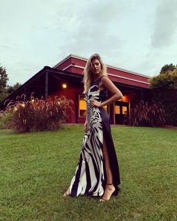María Del Cerro feet photo thumbnail
