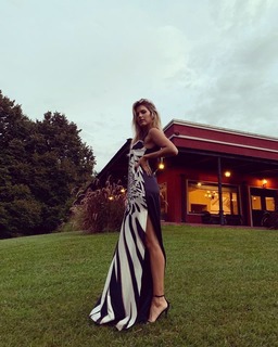 María Del Cerro feet photo thumbnail