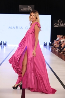 María Del Cerro feet photo thumbnail