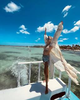 María Del Cerro feet photo thumbnail