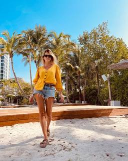 María Del Cerro feet photo thumbnail