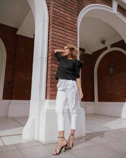 María Del Cerro feet photo thumbnail