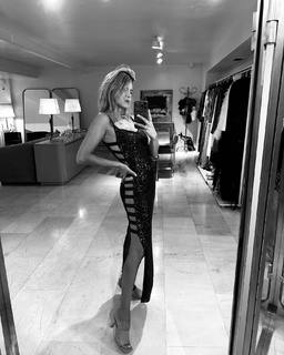 María Del Cerro feet photo thumbnail