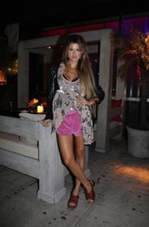 María Del Cerro feet photo thumbnail