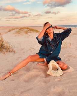 María Del Cerro feet photo thumbnail