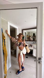 María Del Cerro feet photo thumbnail