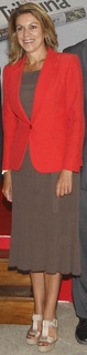 María Dolores de Cospedal feet photo 3