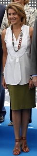 María Dolores de Cospedal feet photo 2