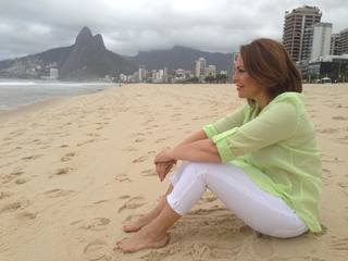 María Elena Salinas feet photo 14