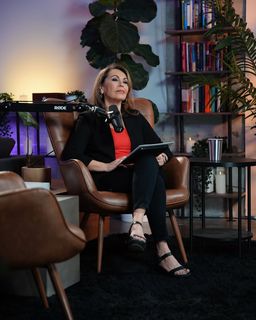 María Elena Salinas feet photo 1