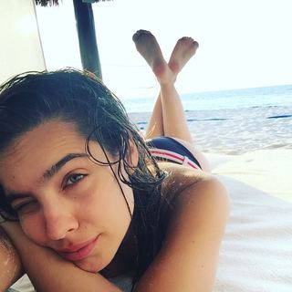 María Gabriela de Faría feet photo thumbnail