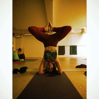 María Gabriela de Faría feet photo thumbnail