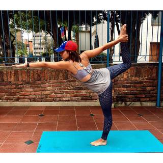 María Gabriela de Faría feet photo thumbnail