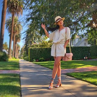 María Gabriela de Faría feet photo thumbnail