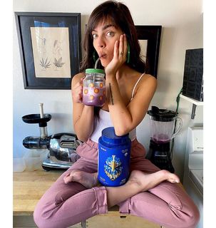 María Gabriela de Faría feet photo thumbnail