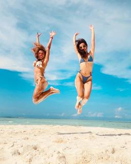 María Gabriela de Faría feet photo thumbnail