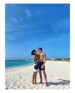 María Gabriela de Faría feet photo thumbnail