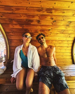 María Gabriela de Faría feet photo thumbnail