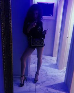 María Pedraza feet photo thumbnail