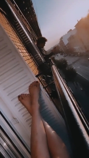 María Pedraza feet photo thumbnail