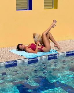 María Pedraza feet photo thumbnail
